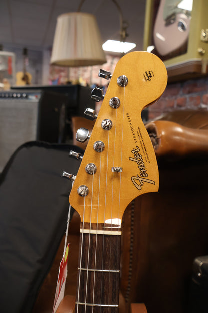 Fender Vintera III Late '60s Stratocaster 3-Color Sunburst (B-Stock)