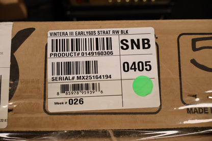 Fender Vintera III Early '60s Stratocaster Black (B-Stock)