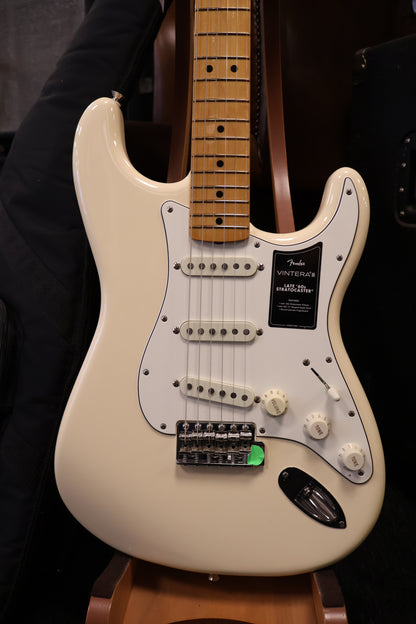 Fender Vintera III Late '60s Stratocaster Olympic White (B-Stock)