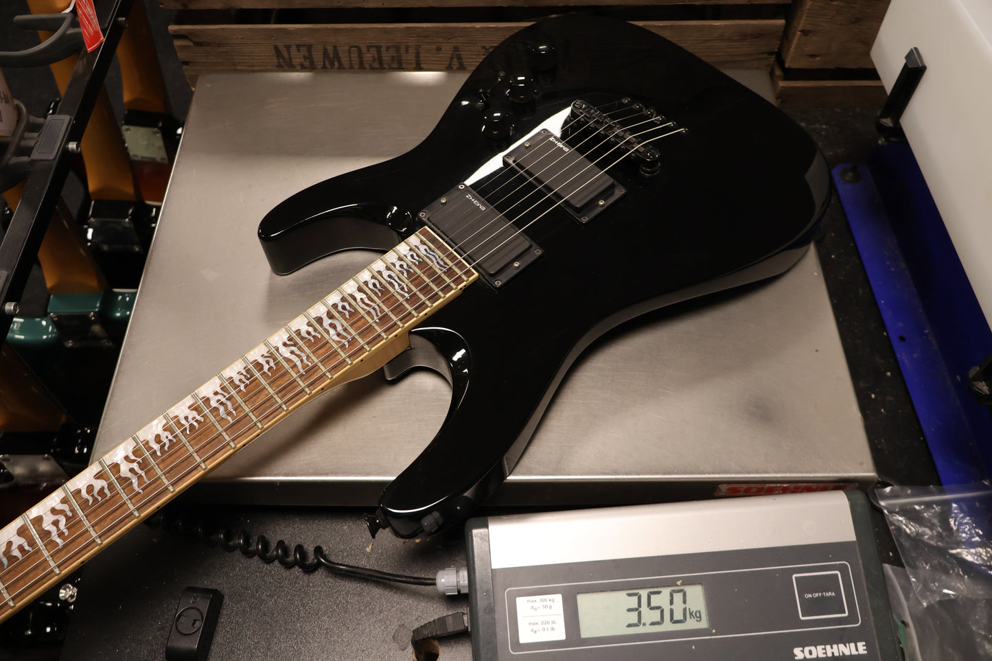 Jackson DKMGTFF Dinky Hard Tail Flame Fingerboard