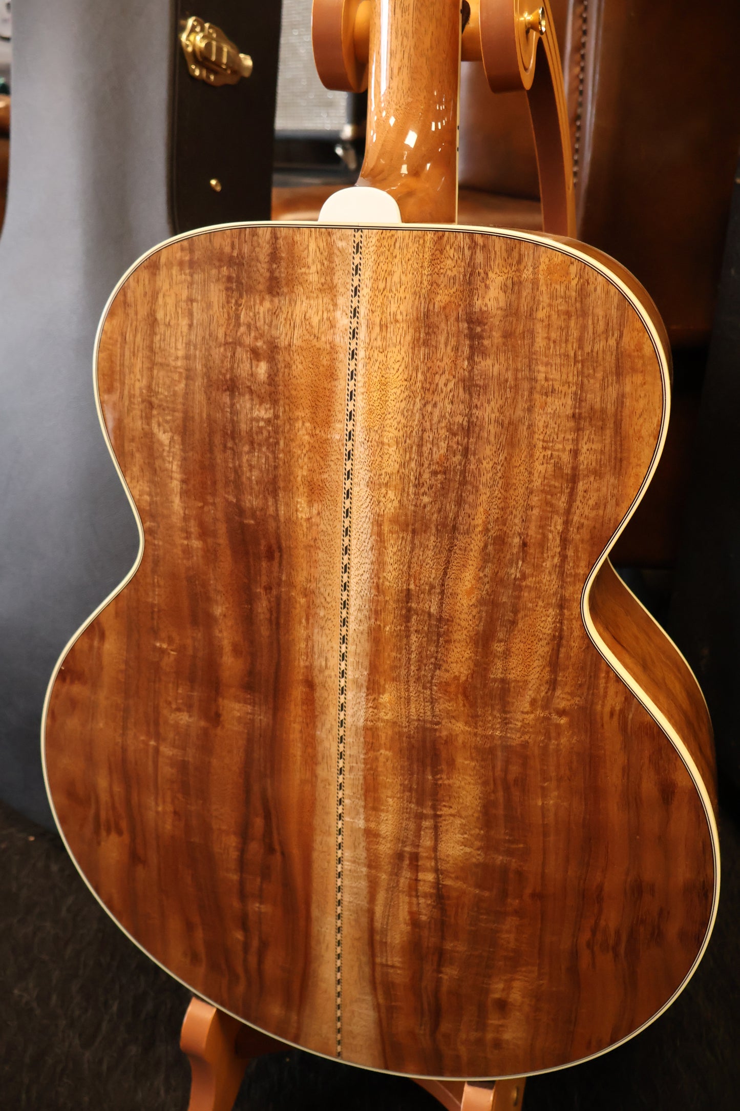 Gibson SJ-200 Custom Elegant Koa