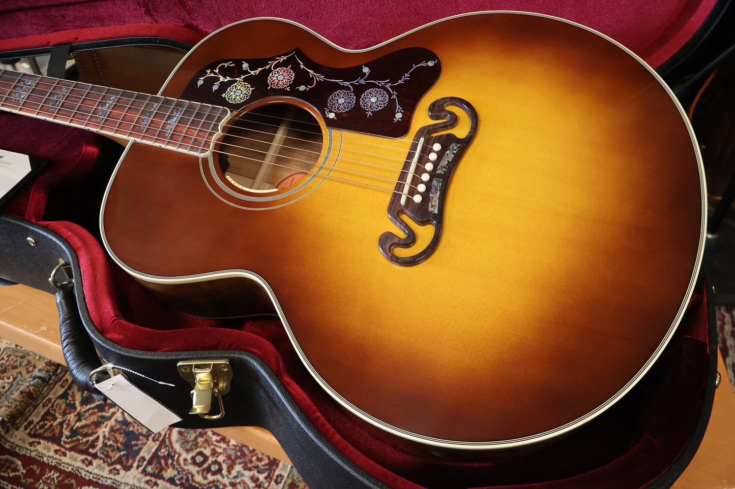 Gibson SJ-200 Custom Elegant Koa