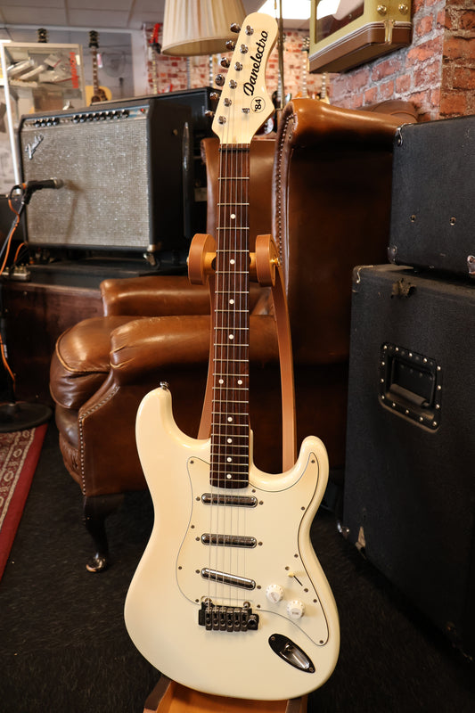 Danelectro '84 lipstick guitar (Used)