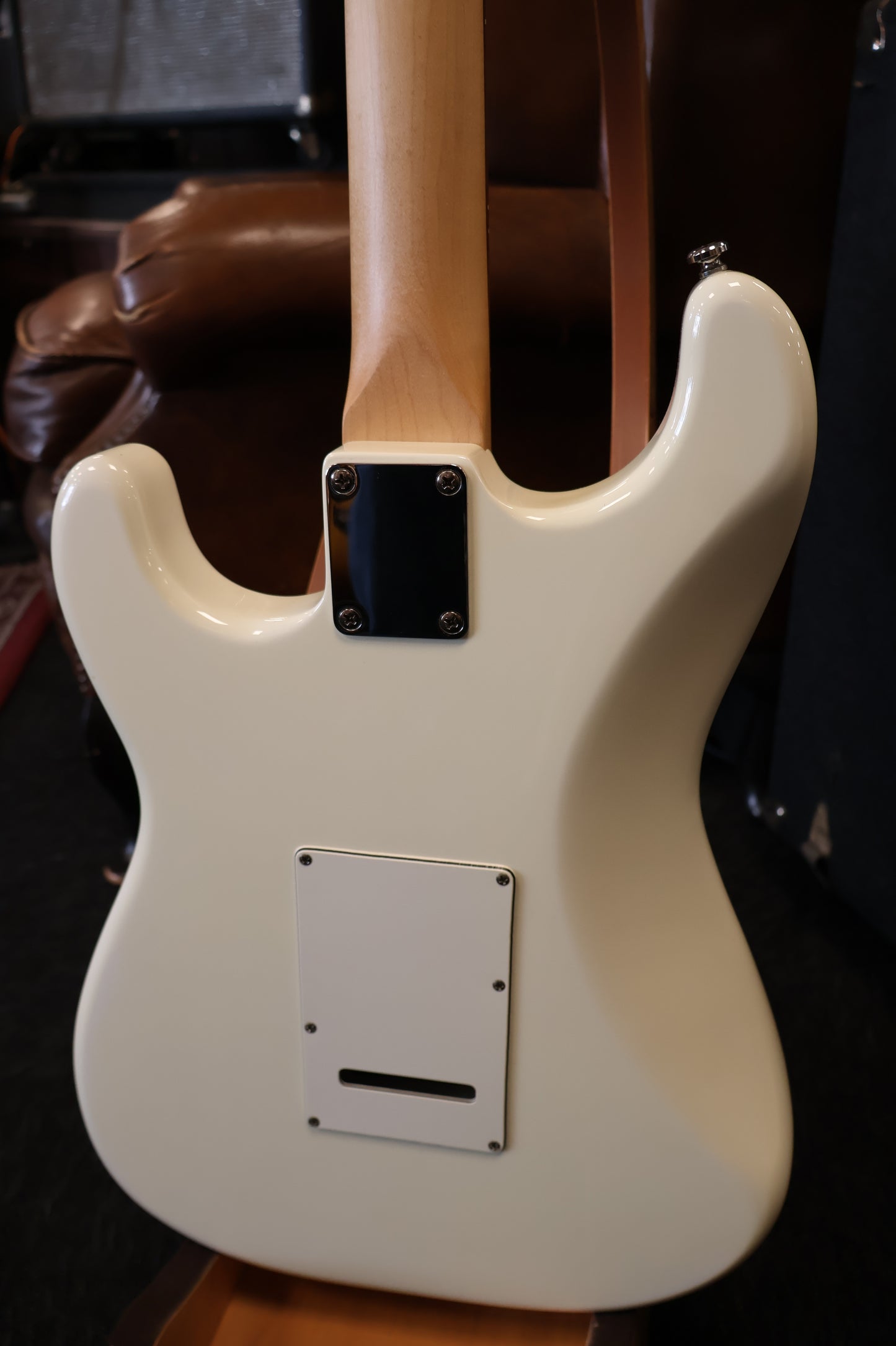 Danelectro '84 lipstick guitar (Used)