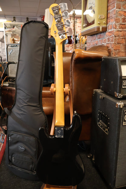 Fender Vintera III Late '60s Precision Bass Black (B-Stock)