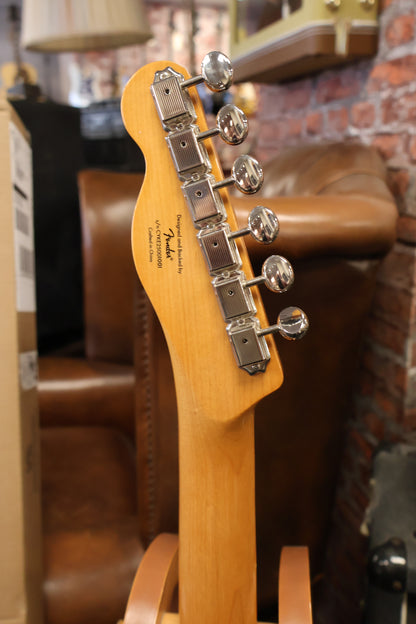 Squier Classic Vibe Custom Telecaster SH with Bigsby Lake Placid Blue