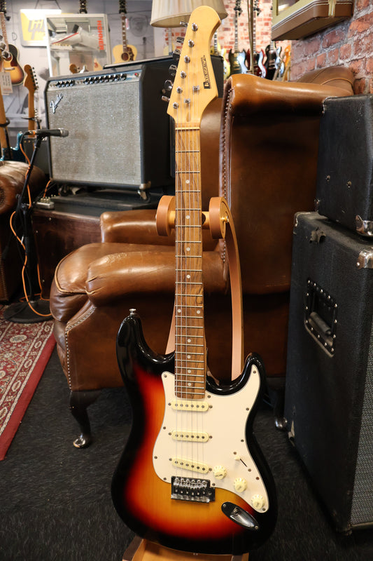 DiMavery Stratocaster Sunburst (Used)