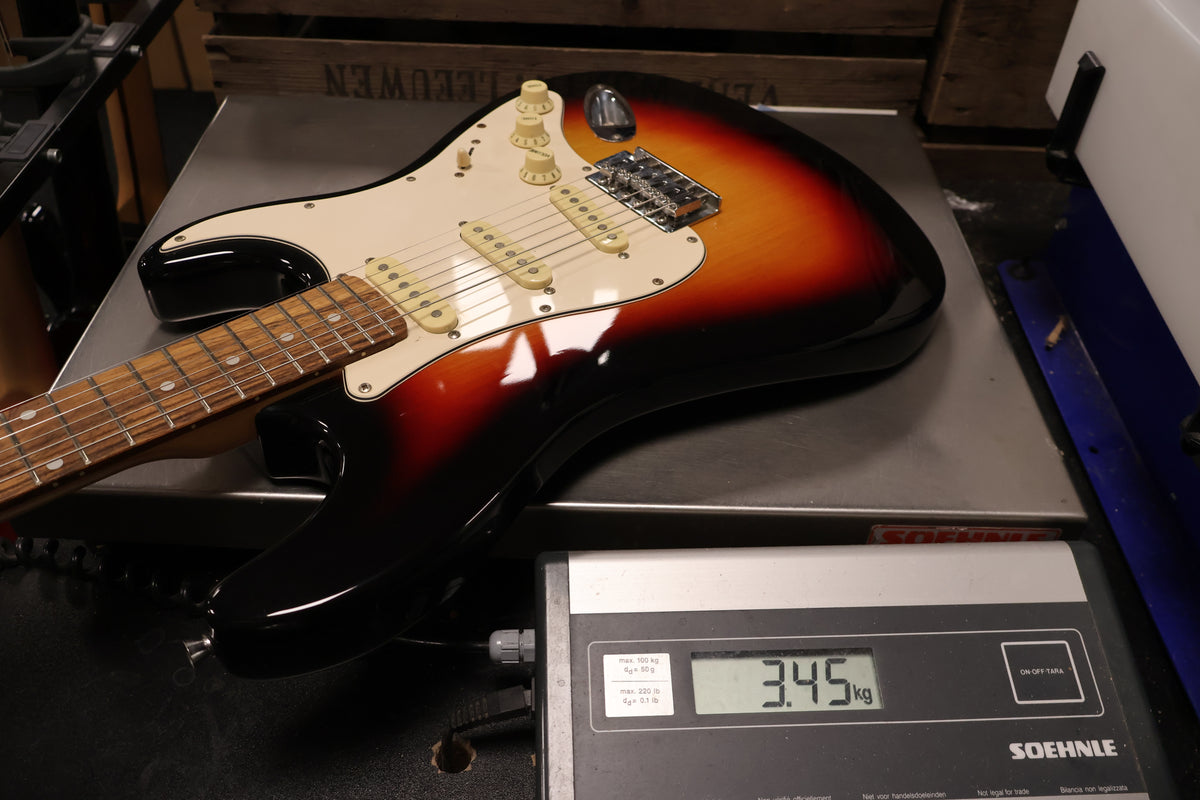 DiMavery Stratocaster Sunburst (Used)