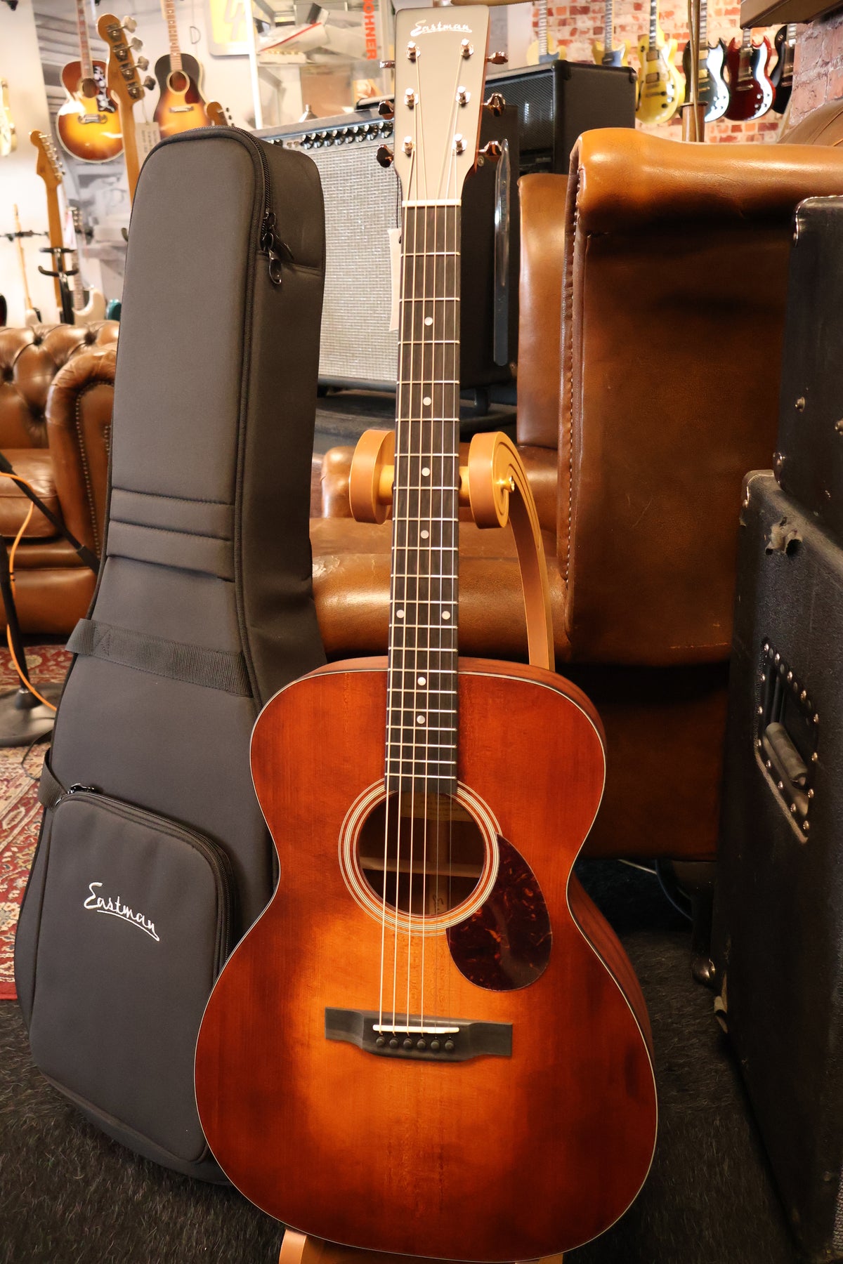 Eastman E1OM Classic Orchestra