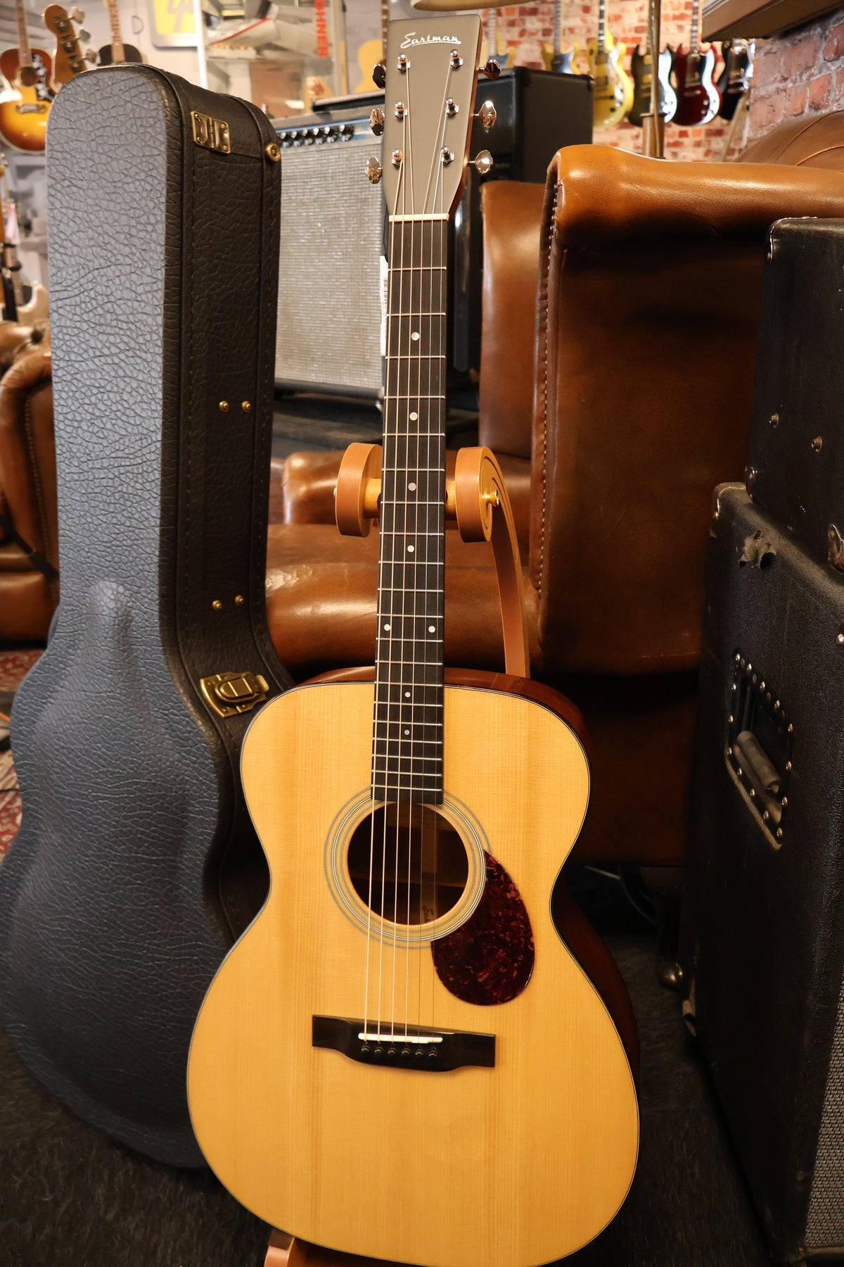 Eastman E10OM-TC Ochrestral Model Thermo Cured (B-Stock)