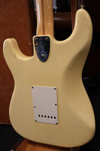 Fender 1974 Stratocaster Olympic White Maple Neck OHSC
