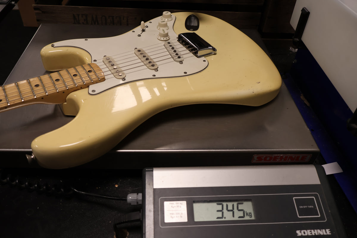 Fender 1974 Stratocaster Olympic White Maple Neck OHSC