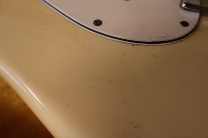 Fender 1974 Stratocaster Olympic White Maple Neck OHSC