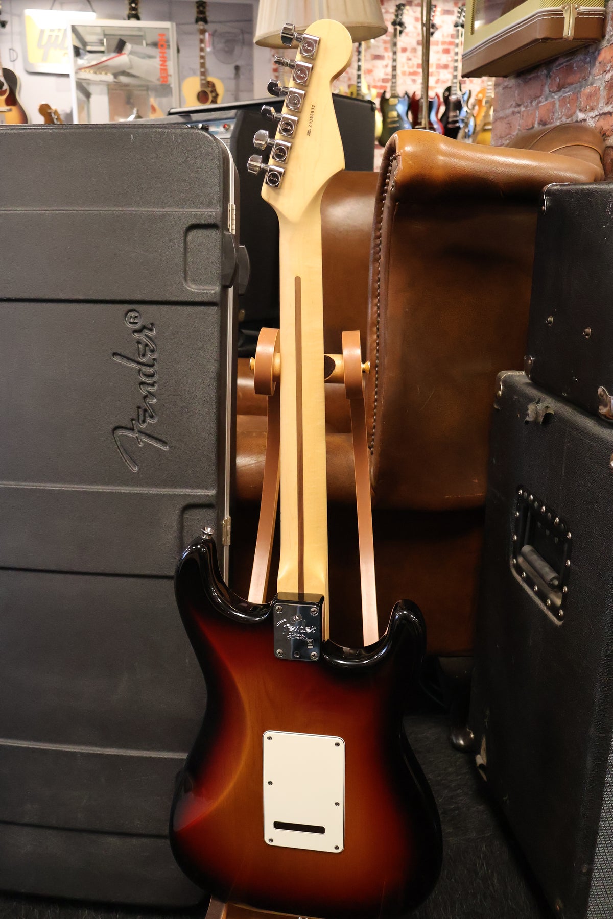 Fender 2009 American Stratocaster Sunburst Lefty (Used)