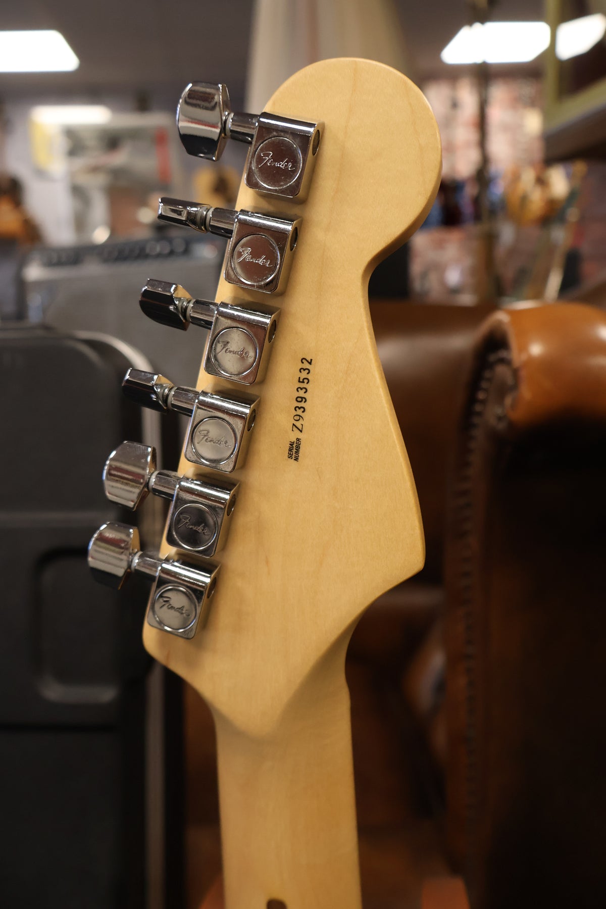 Fender 2009 American Stratocaster Sunburst Lefty (Used)
