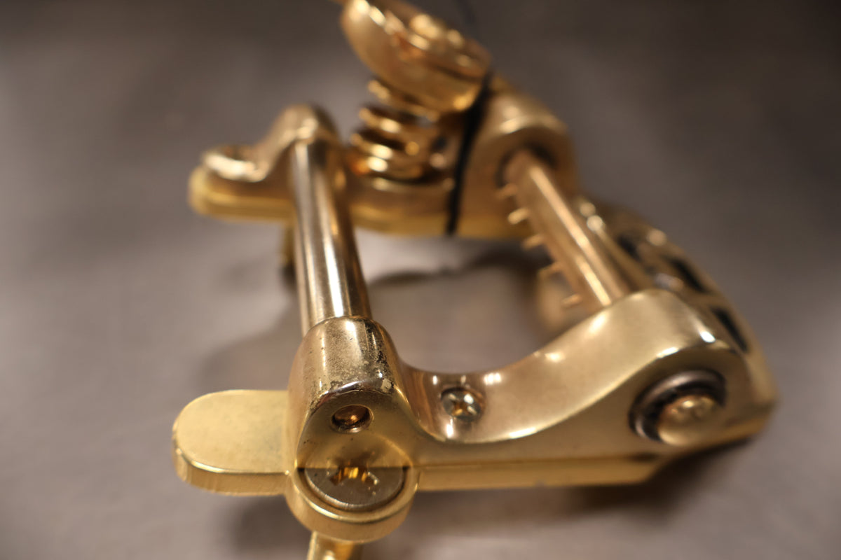 Bigsby B5 Vibrato Tailpiece Gold With Vibromate (Used)