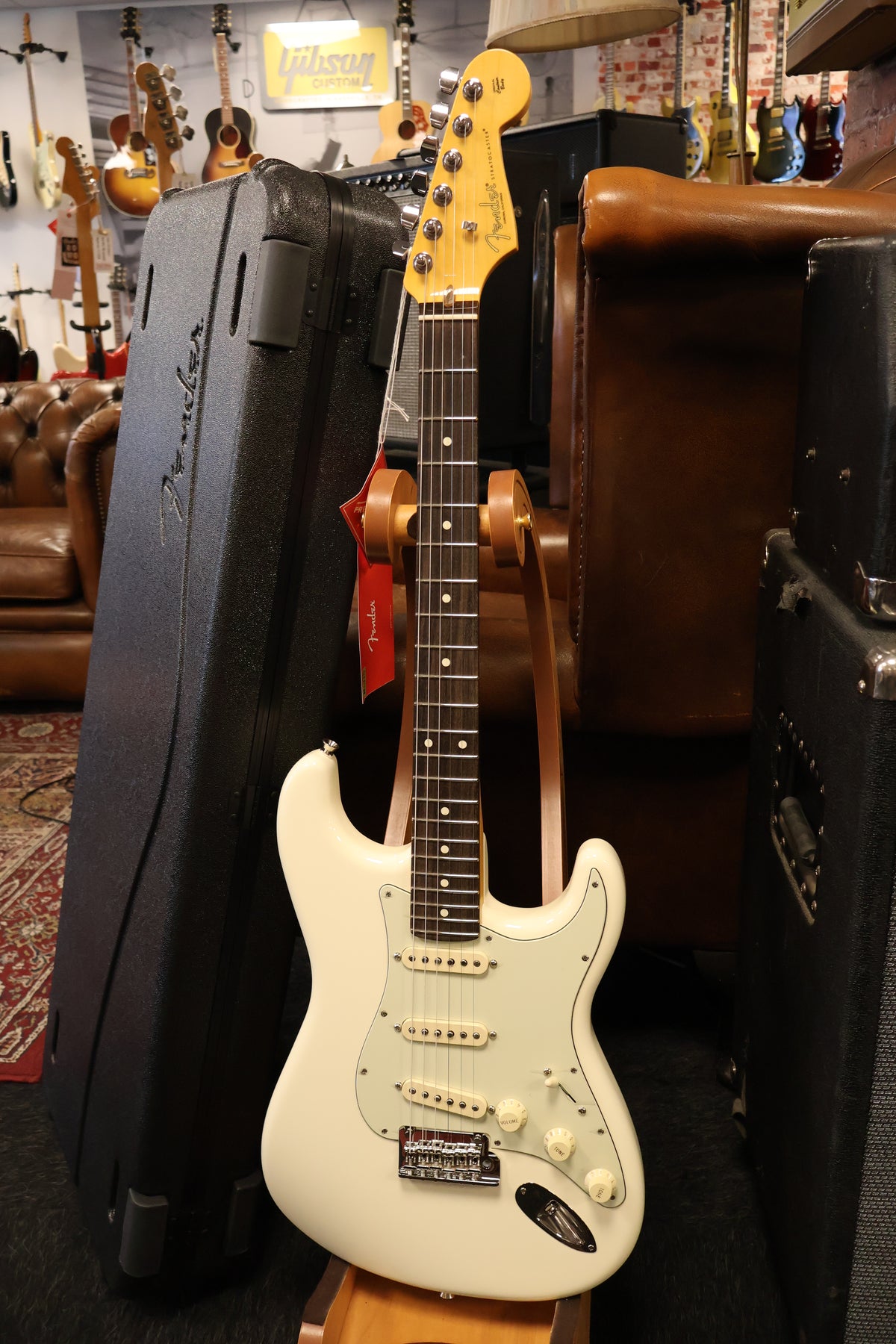 Fender American Professional Stratocaster Olympic White