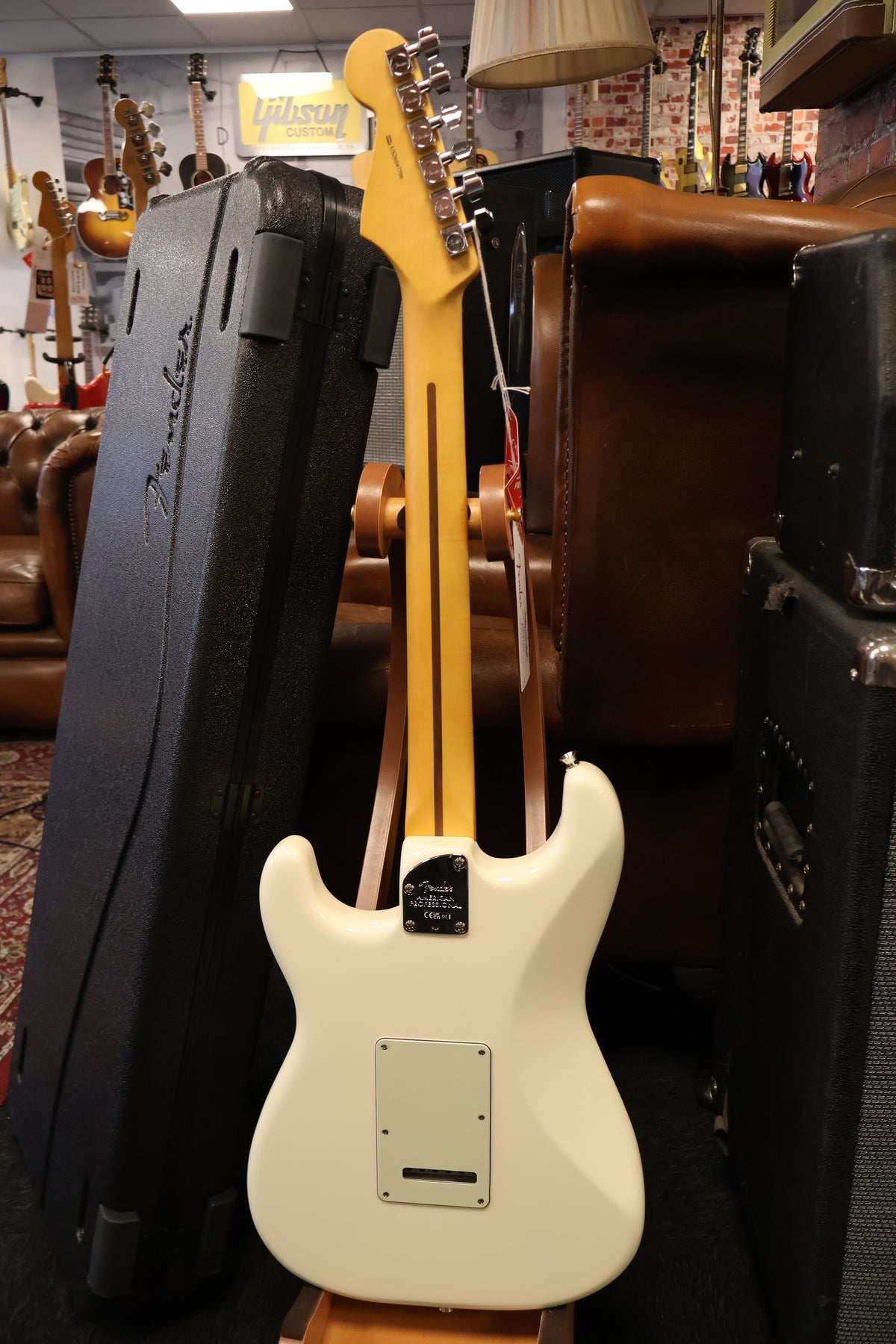 Fender American Professional Stratocaster Olympic White