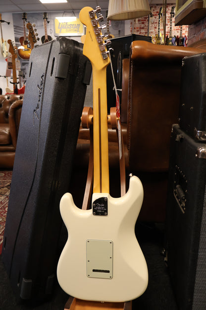 Fender American Professional Stratocaster Olympic White