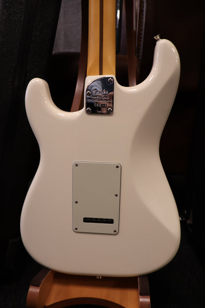 Fender American Professional Stratocaster Olympic White