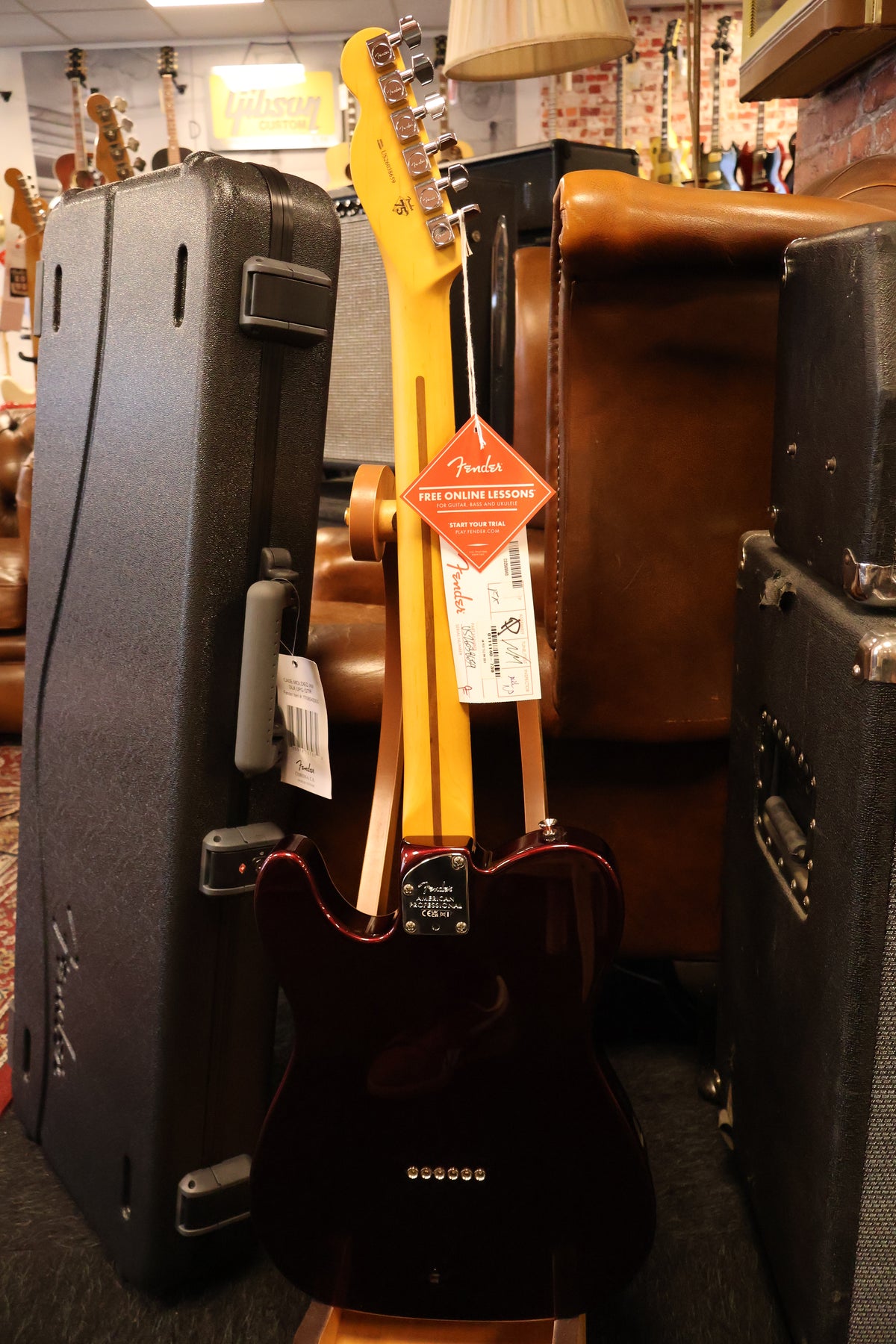 Fender American Professional Telecaster Oxblood