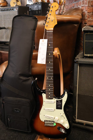 Fender Vintera II '60s Stratocaster 3-Color Sunburst