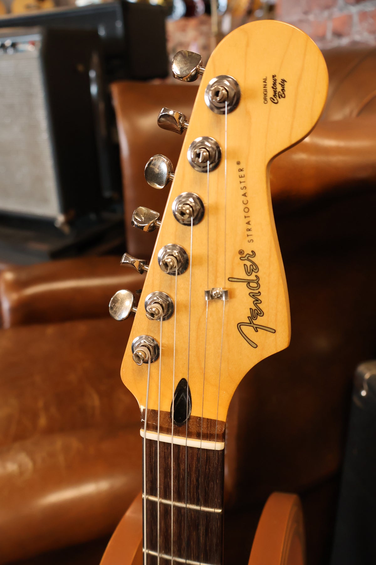Fender 2025 Player Stratocaster Sunburst (Used)