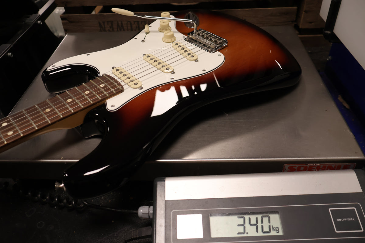 Fender 2025 Player Stratocaster Sunburst (Used)