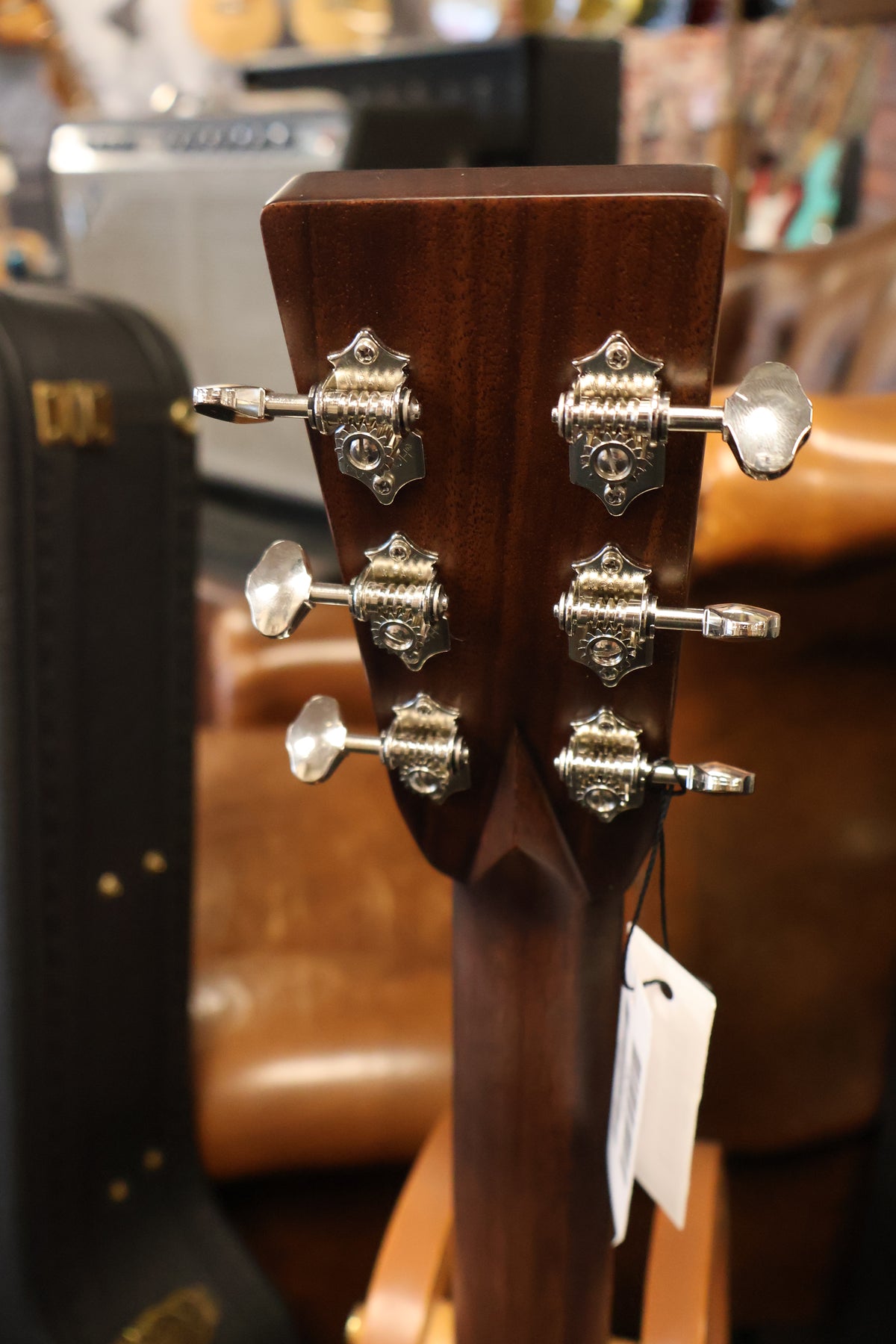 Eastman E8-OM TC Orchestra Model (B-Stock)