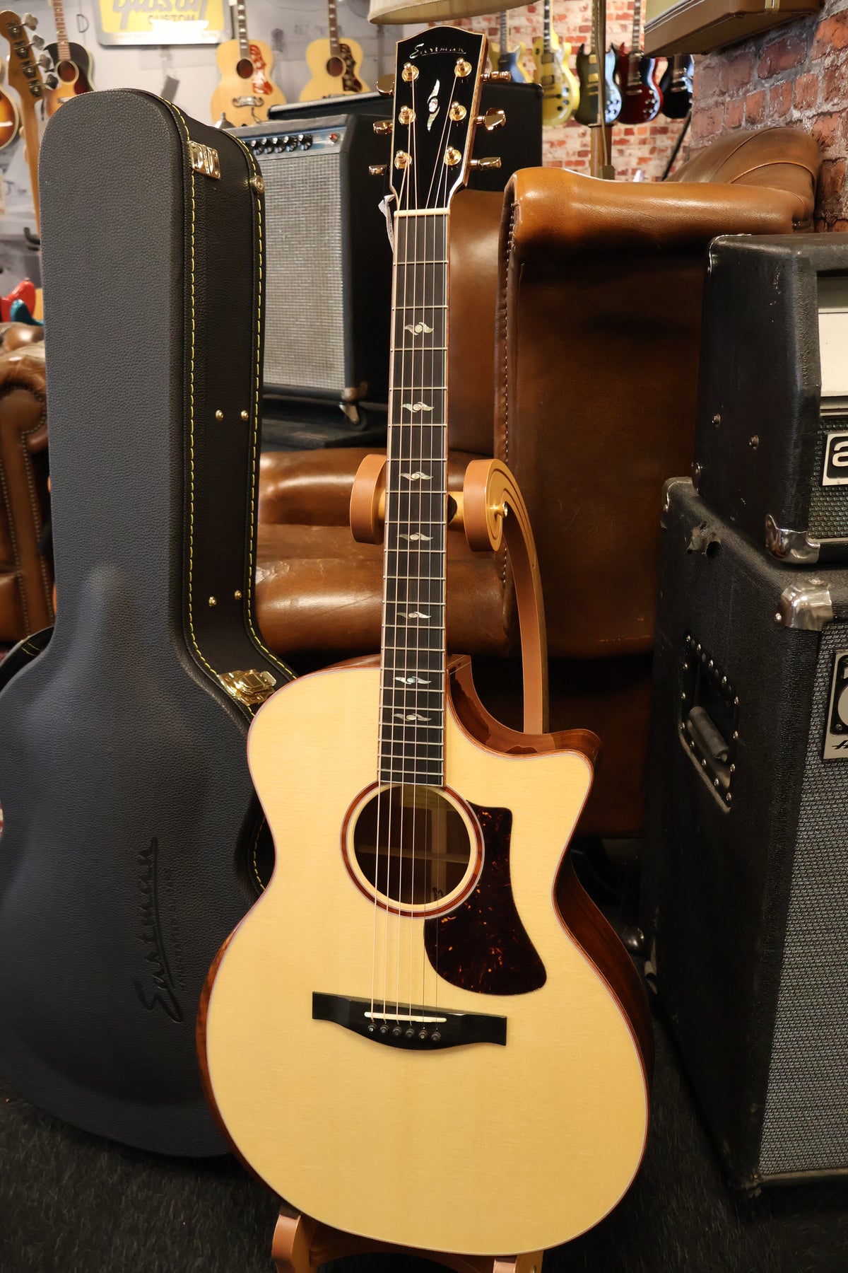 Eastman AC522CE Grand Auditorium (B-Stock)