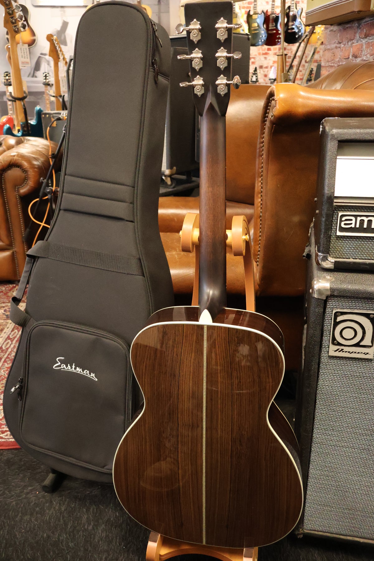 Eastman E20OM-SB-TC Sunburst OM model (B-Stock)