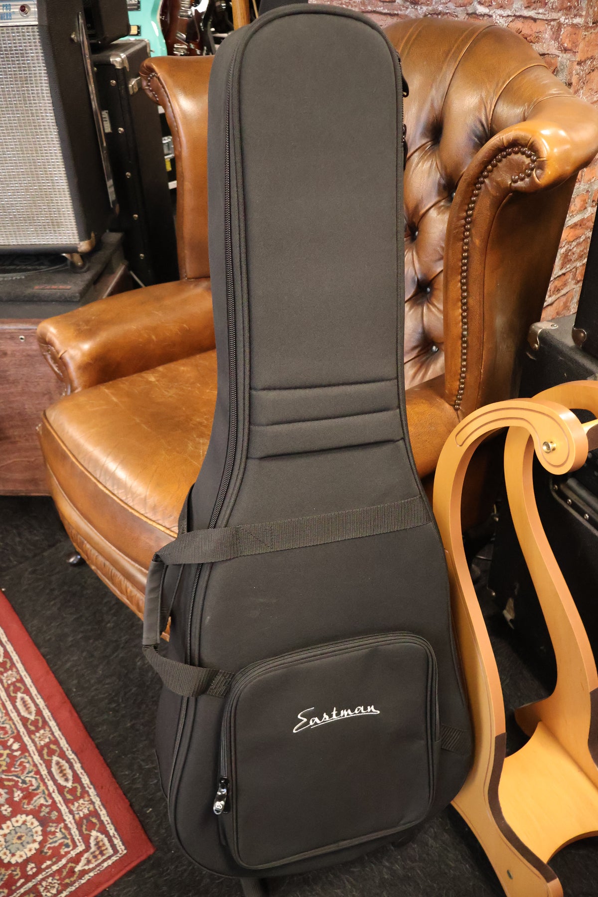 Eastman E20OM-SB-TC Sunburst OM model (B-Stock)