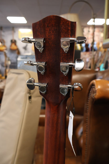 Eastman AC122-2CE-BK Grand Auditorium (B-Stock)