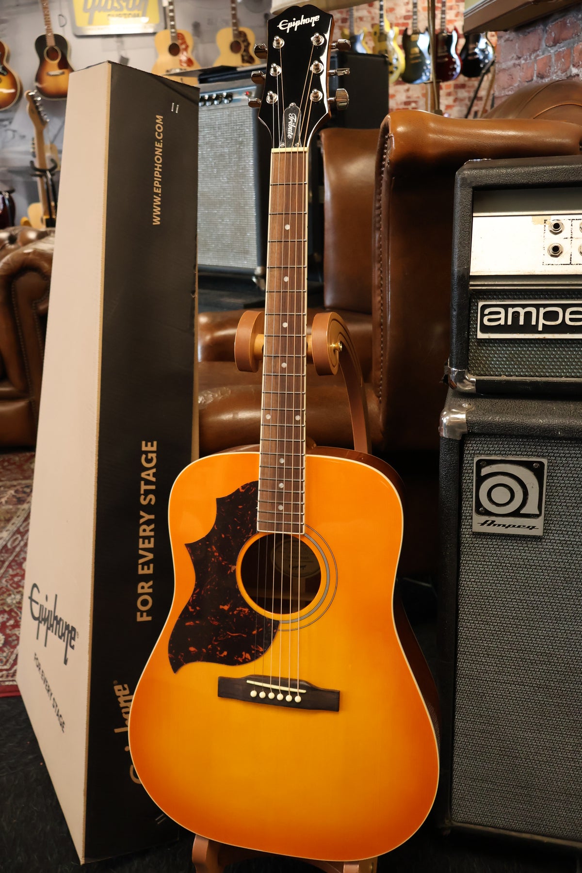 Epiphone Hummingbird Tribute Lefty Heritage Cherry Sunburst