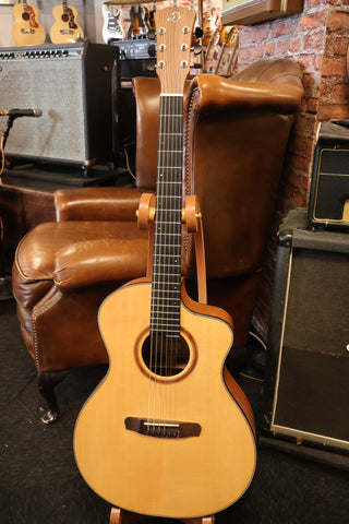 Dowina GAC-DS Grand Auditorium (USED)