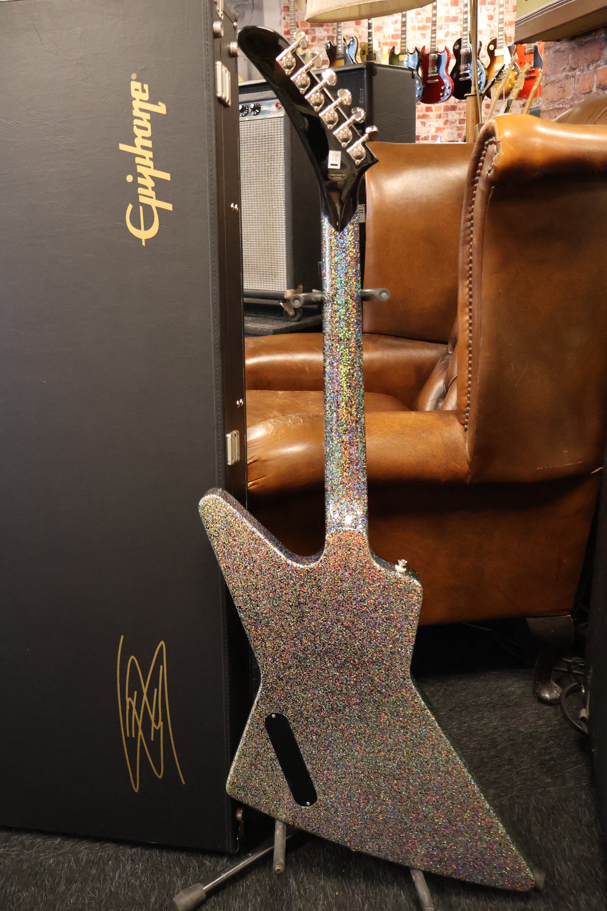 Epiphone Lzzy Hale Explorer Custom, Black Diamond Holographic Sparkle