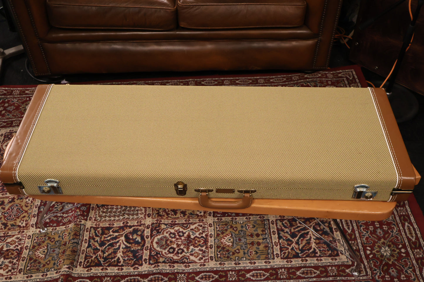 Fender AVRI 57 Stratocaster 2TS (USED)