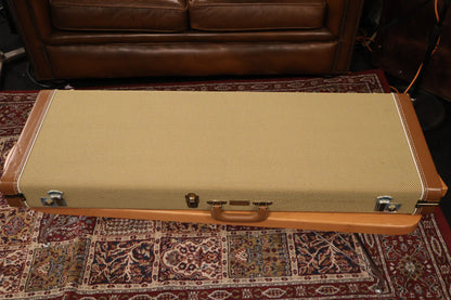 Fender AVRI 57 Stratocaster 2TS (USED)