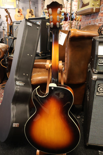 Eastman AR372CE-SB Hollow Body Archtop (B-Stock)