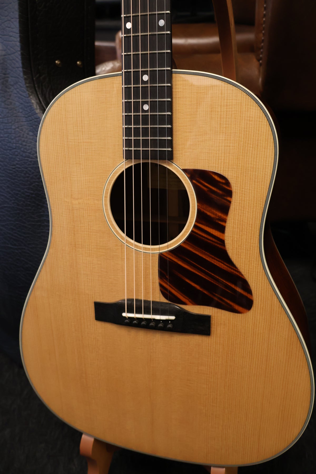 Eastman E6SS-TC Slope Shoulder (B-Stock)