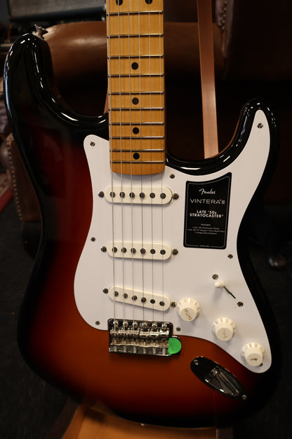 Fender Vintera III Late '50s Stratocaster 3-Color Sunburst (B-Stock)