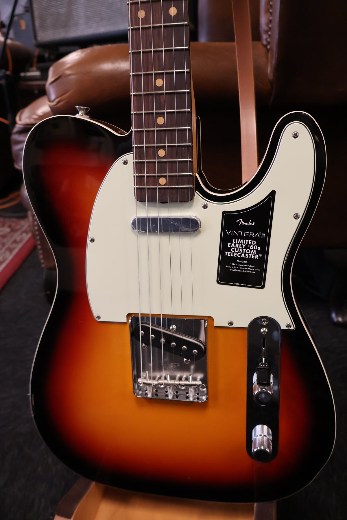 Fender Ltd Vintera III Early '60s Telecaster Custom 3-Color Sunburst (B-Stock)