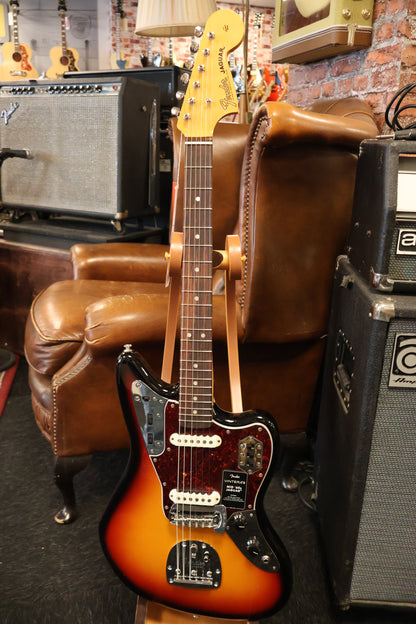 Fender Vintera III Mid '60s Jaguar 3-Color Sunburst (B-Stock)