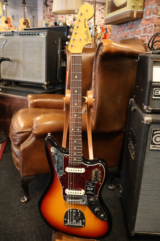 Fender Vintera III Mid '60s Jaguar 3-Color Sunburst (B-Stock)