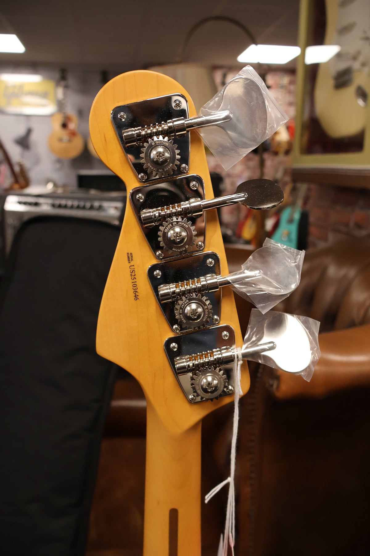 Fender American Professional Classic Jazz Bass 3-Color Sunburst (B-Stock)