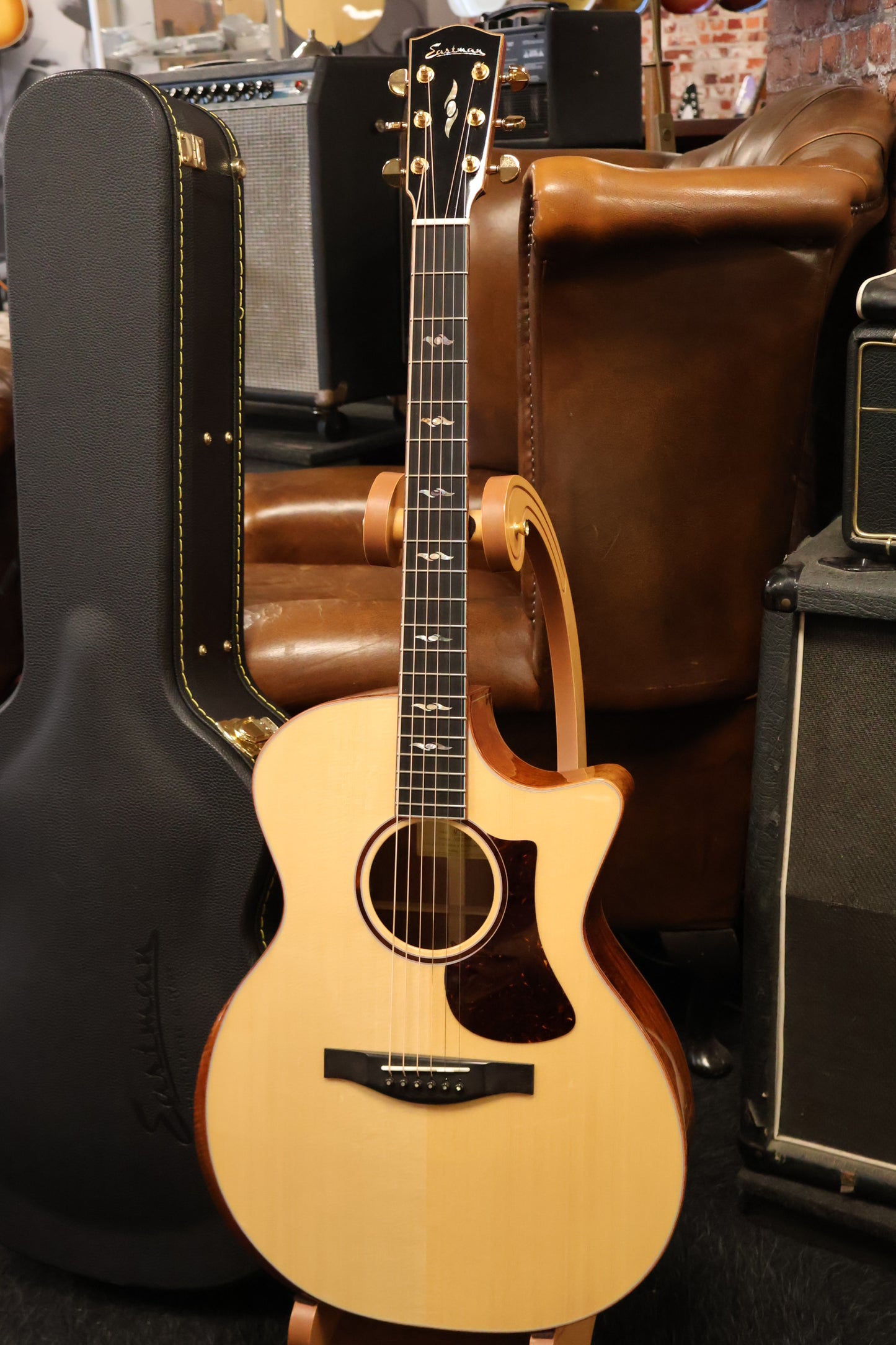 Eastman AC522-CE Grand Auditorium (B-Stock)