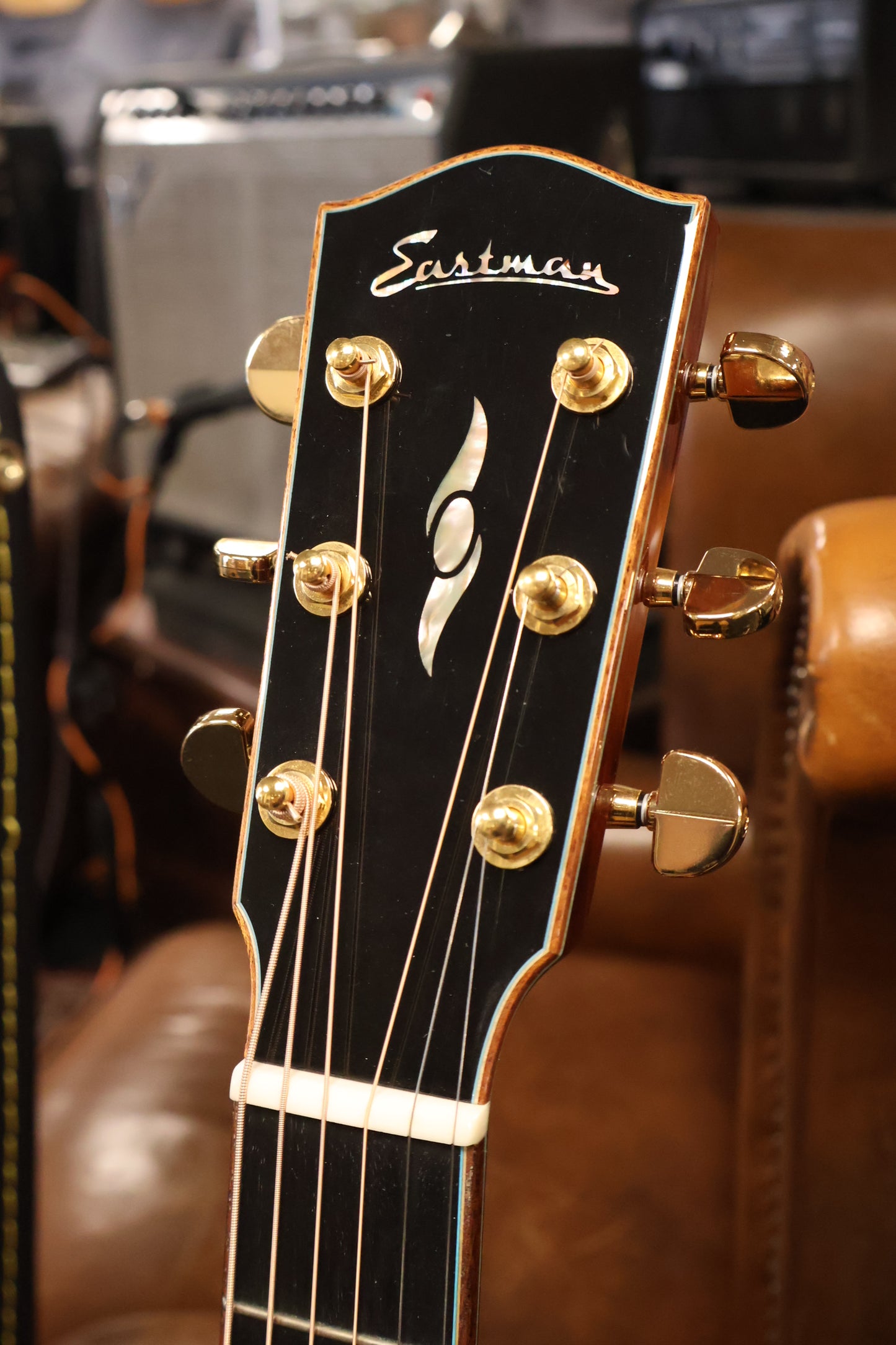 Eastman AC522-CE Grand Auditorium (B-Stock)