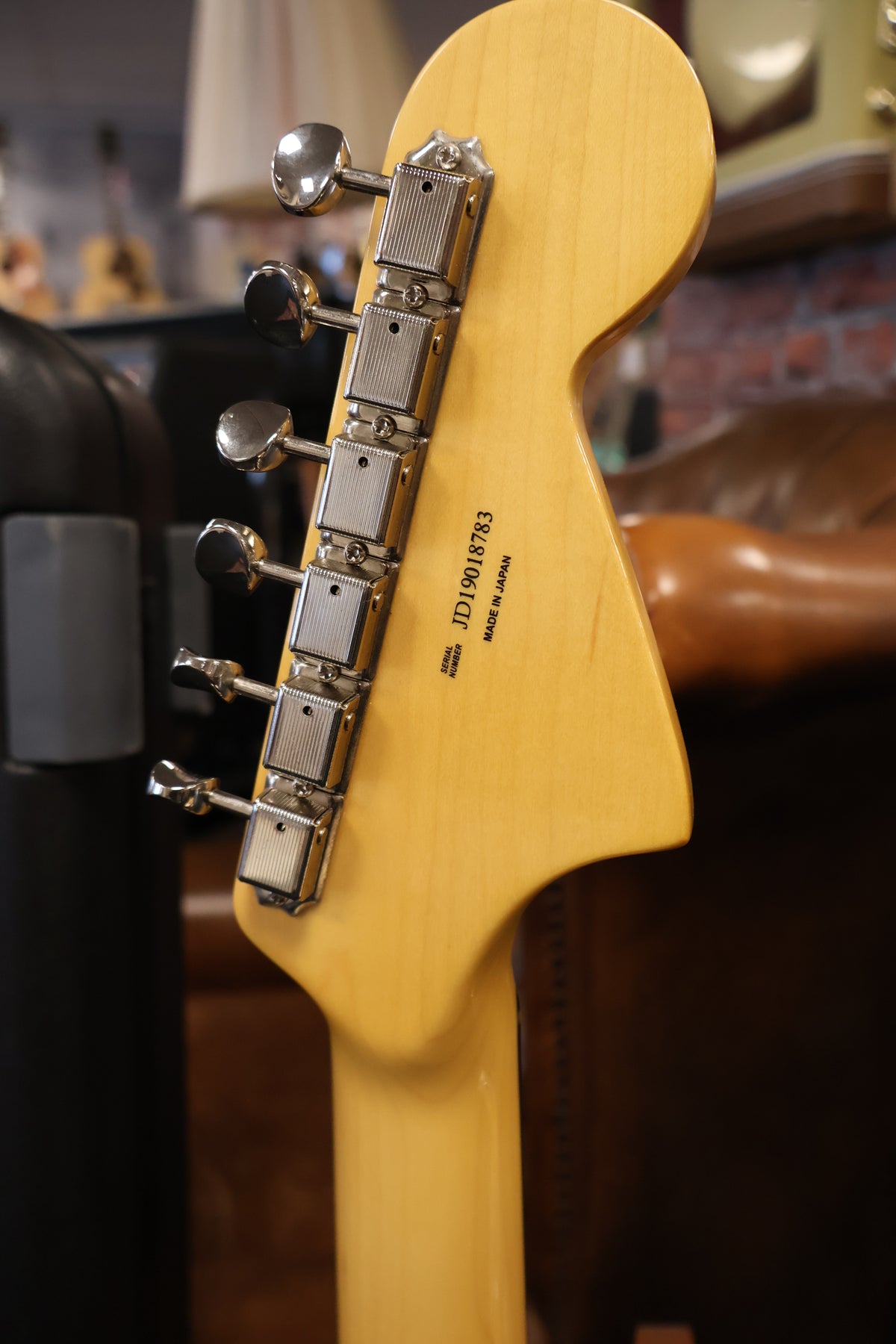Fender 2019 Jaguar MIJ Lefty Artic White (Used)