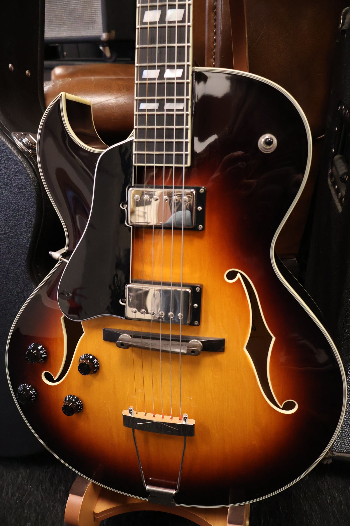 Eastman AR372CE Hollow Body Archtop Lefty (Used)