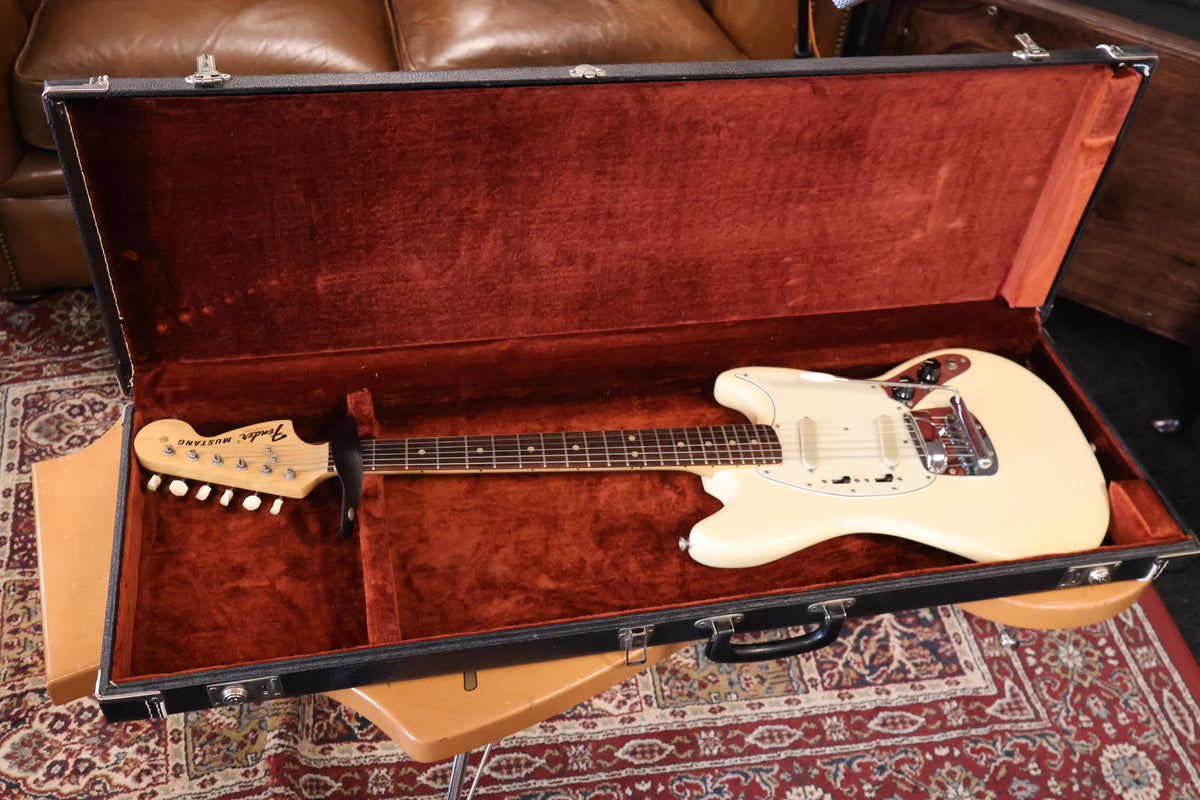 Fender 1974 Mustang Olympic White